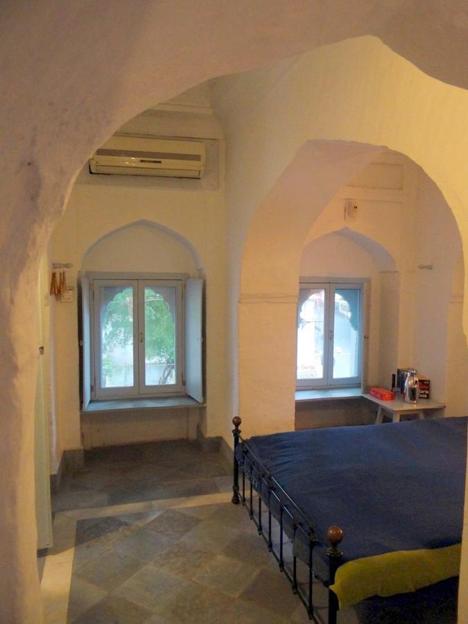 Labboo'Z Cafe And Lodge Maheshwar Exterior photo